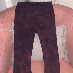 Black and red tie-dye Lululemon aligne